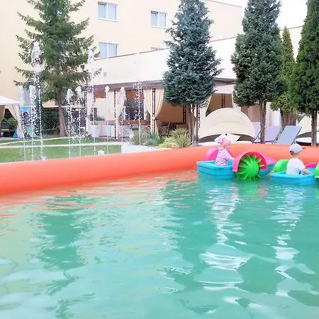 Pokoje Goscinne Lux Faltom Rahmel